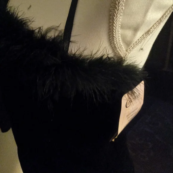 Used,not new,never worn,with original tags black velvet  marboa camisole size m. - Picture 2 of 3